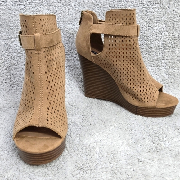 Wedge Heel Booties Peep Toe Perforated Buckle Ankle Boots‎ - Picture 1 of 10